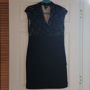 Black sleeveless dress